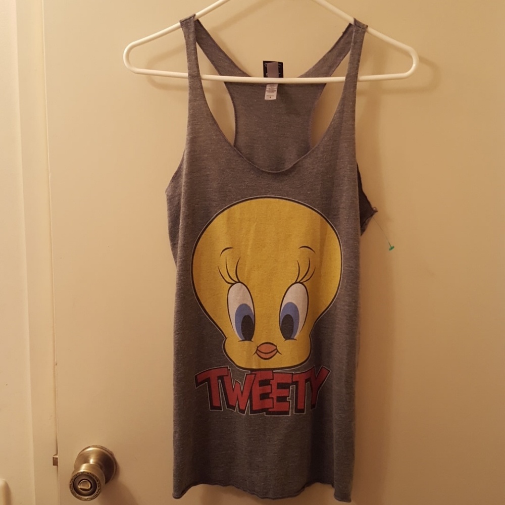 Looney Tunes Tweety Bird tank top.